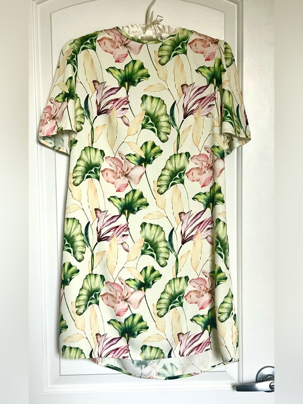 SHORE Brand "Belle" Floral Short Sleeve Mini Dress - NWT Sz. XS